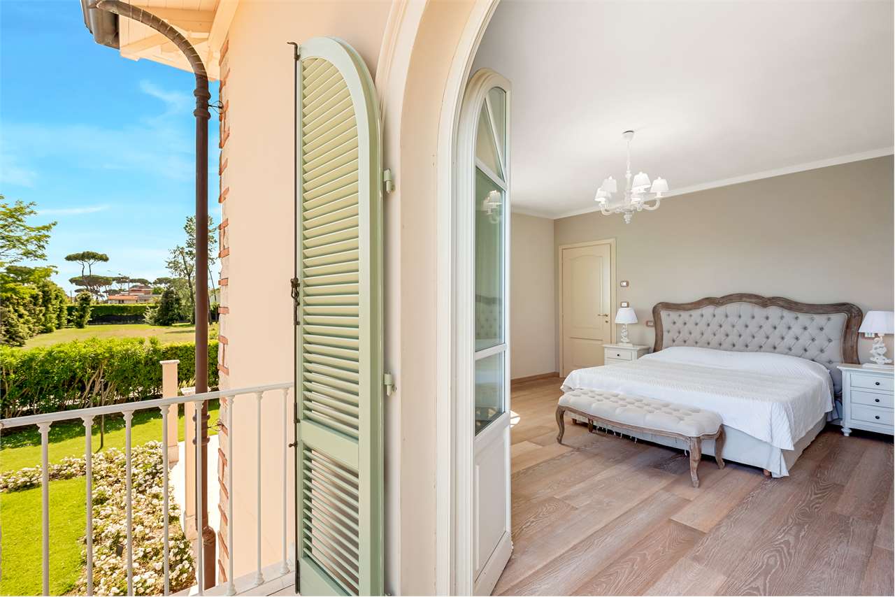 Splendida villa con piscina — foto 25