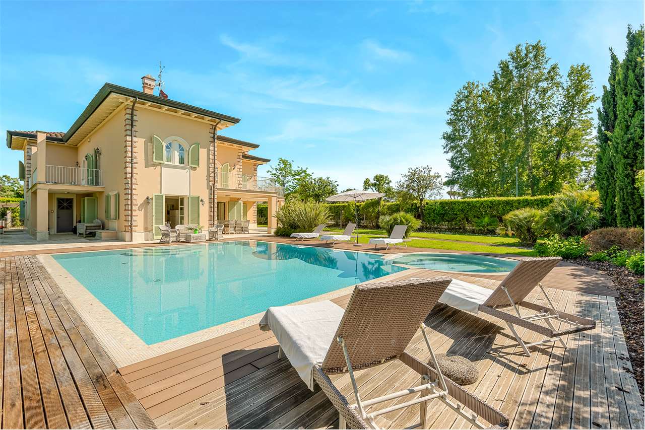 Splendida villa con piscina, Forte dei Marmi