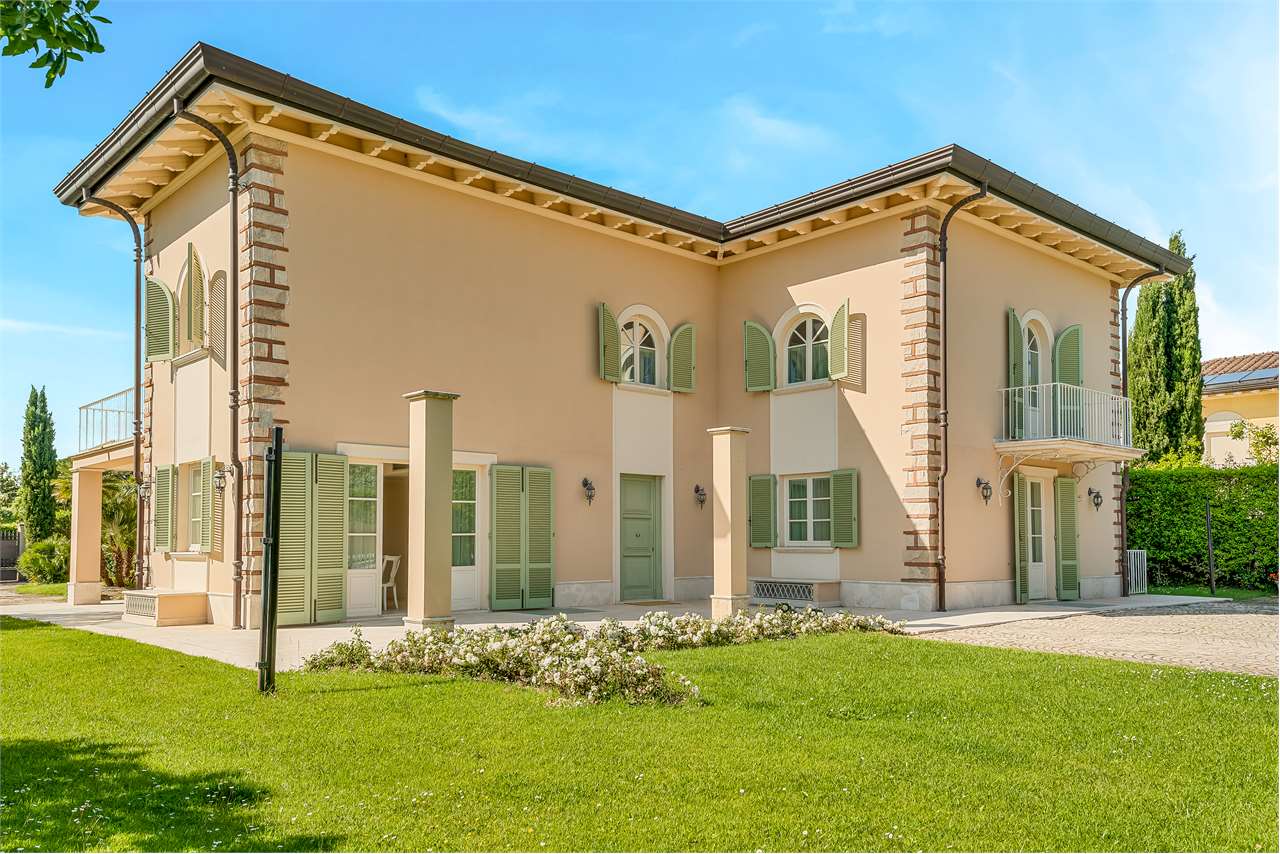 Splendida villa con piscina — foto 8