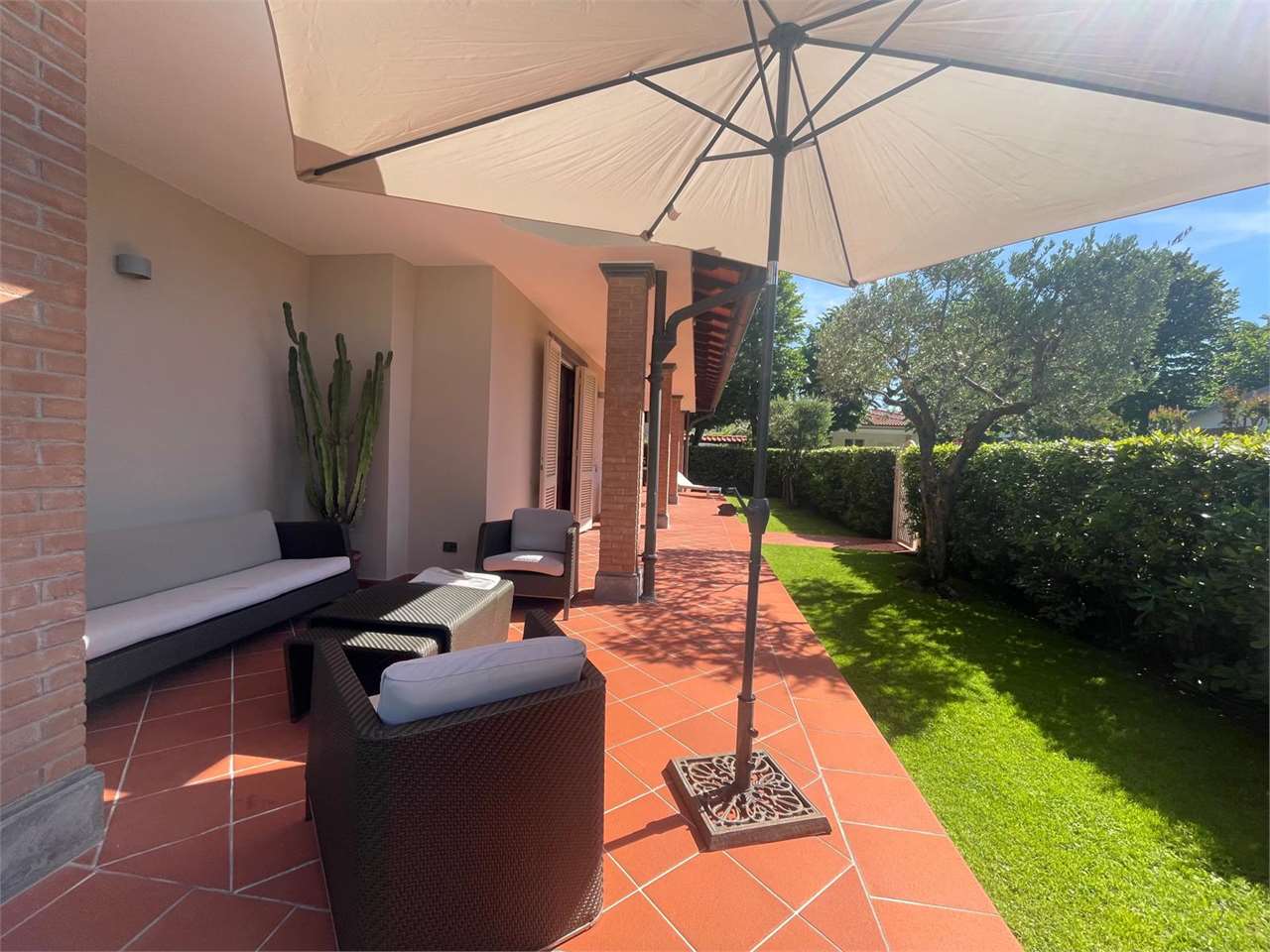 Villa Charlotte, Forte dei Marmi