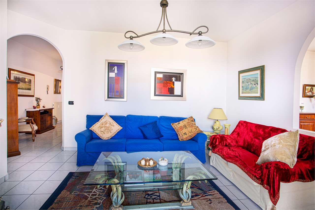 House in Griante - Image 3