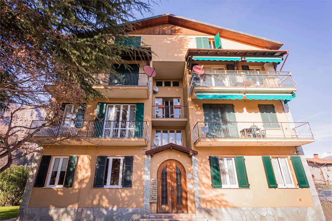 House in Griante - view 1