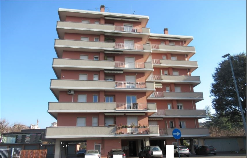 appartamento in Via Giulio Cesare a Cantù
