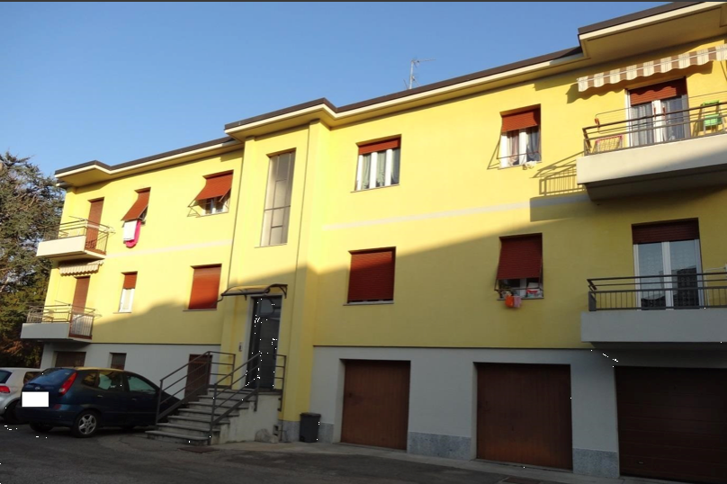appartamento in Via Varesina a Lurate Caccivio