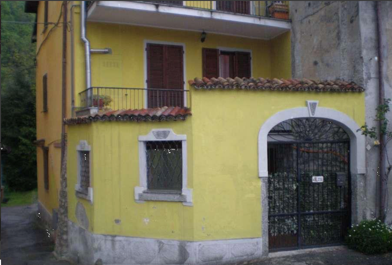 appartamento in Via Montello - Località Fucina a Ponte Lambro