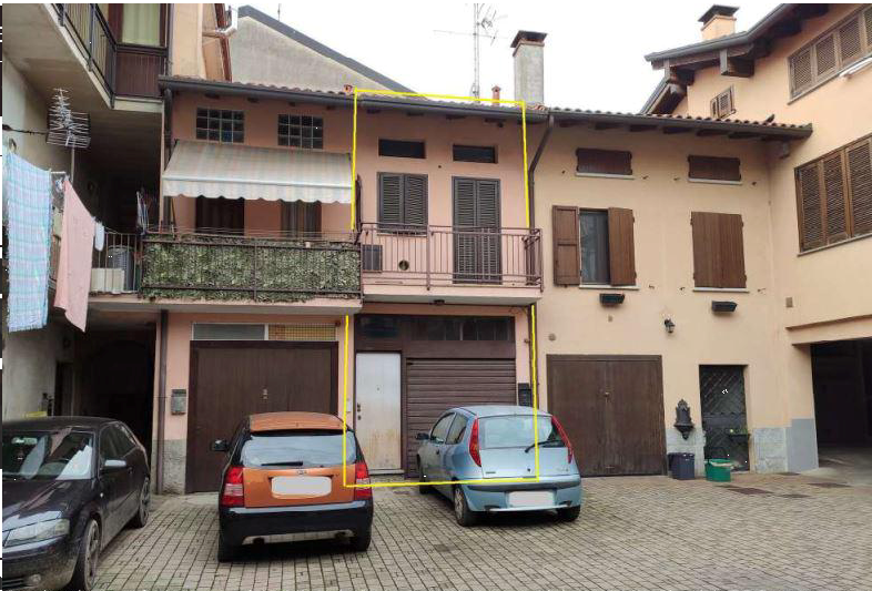 appartamento in Via Mazzini a Bregnano