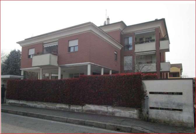 appartamento in Via Sant'Anna a Cesano Maderno