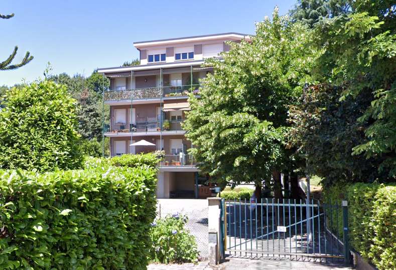 Vendita Quadrilocale Appartamento Merate Via Vincenzo Monti 3 472494