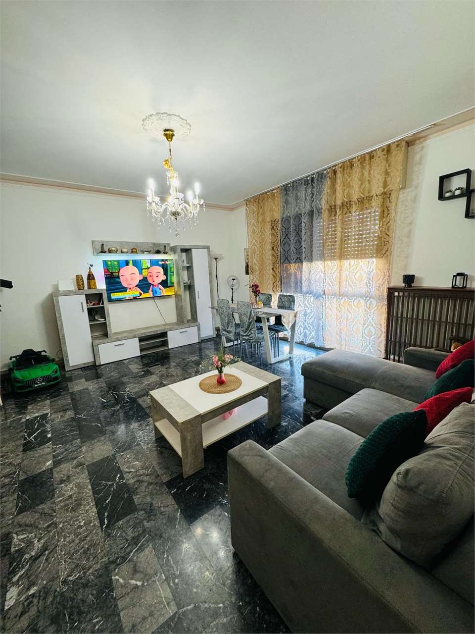 Pordenone Vendita 4 o più locali