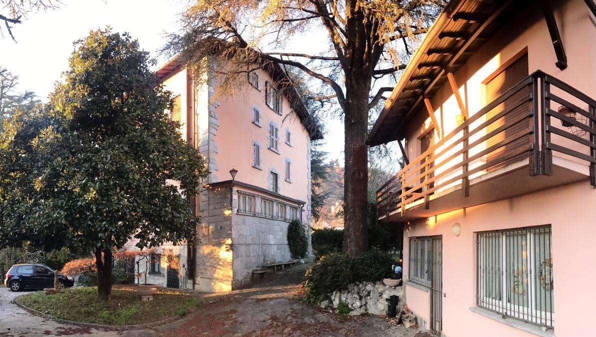 Villa in vendita a Albavilla (CO)