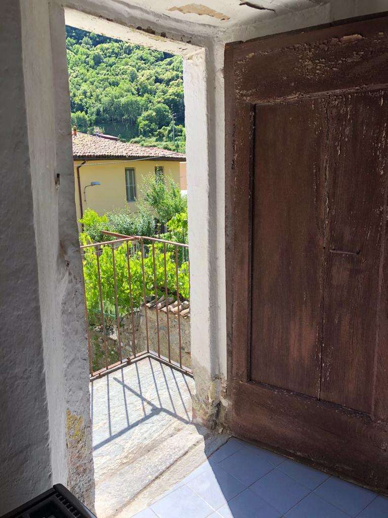 Rustico in vendita a Caslino D'erba (CO)