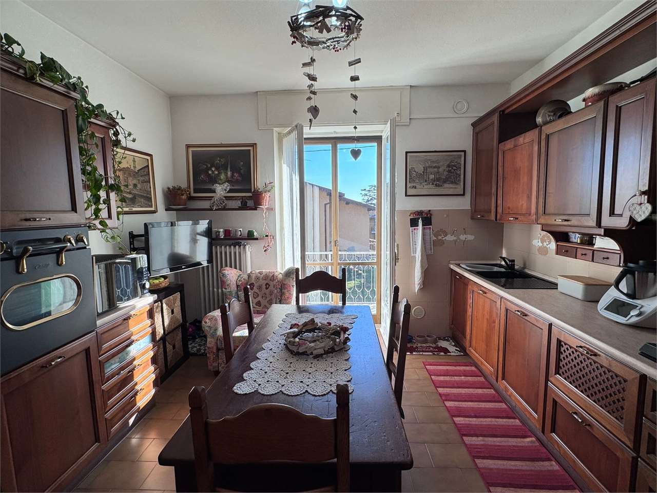 Casa indipendente in vendita a Erba (CO)
