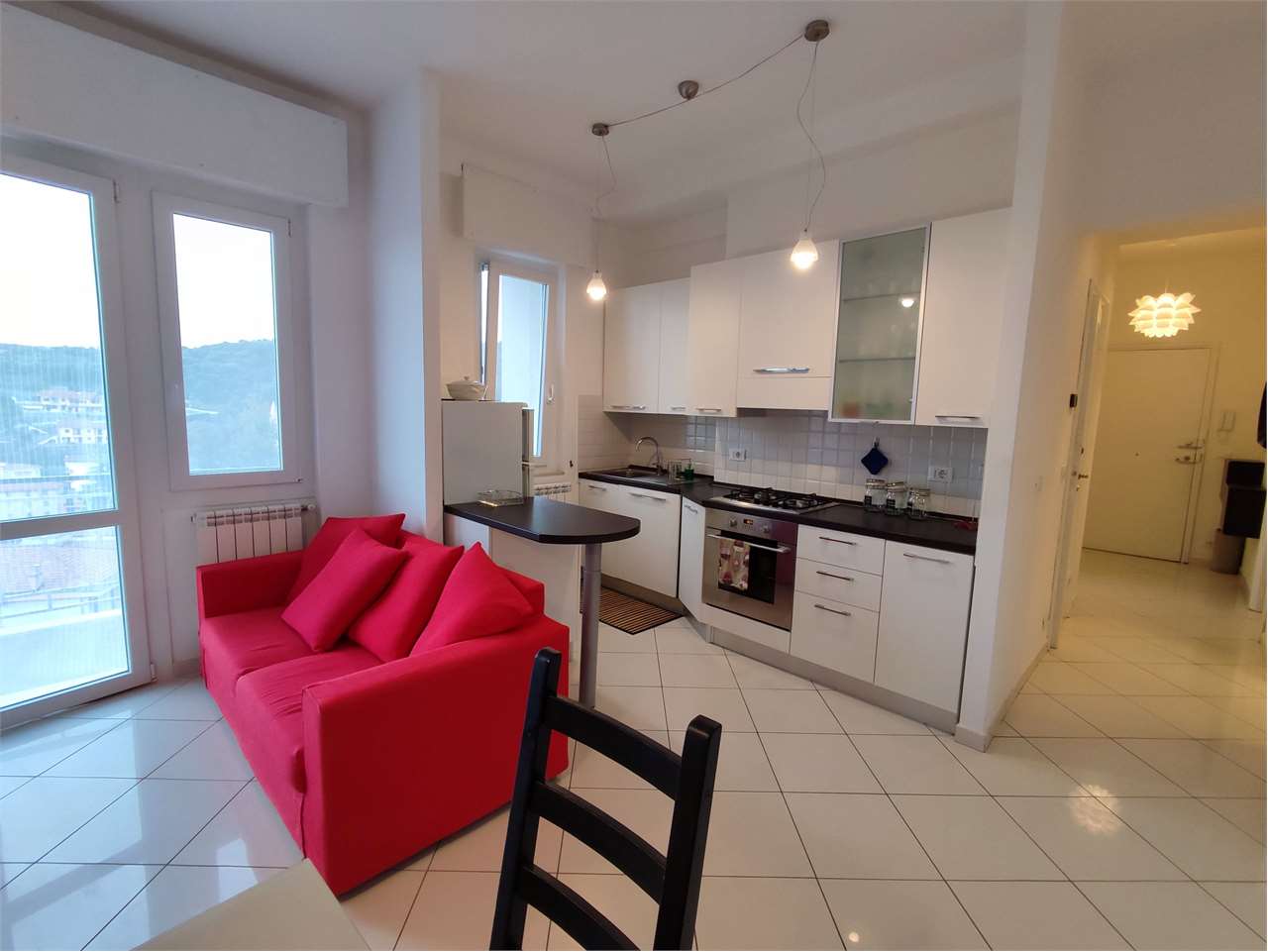 CONTRATTO ANNUALE. IN OTTIME CONDIZIONI INTERNE