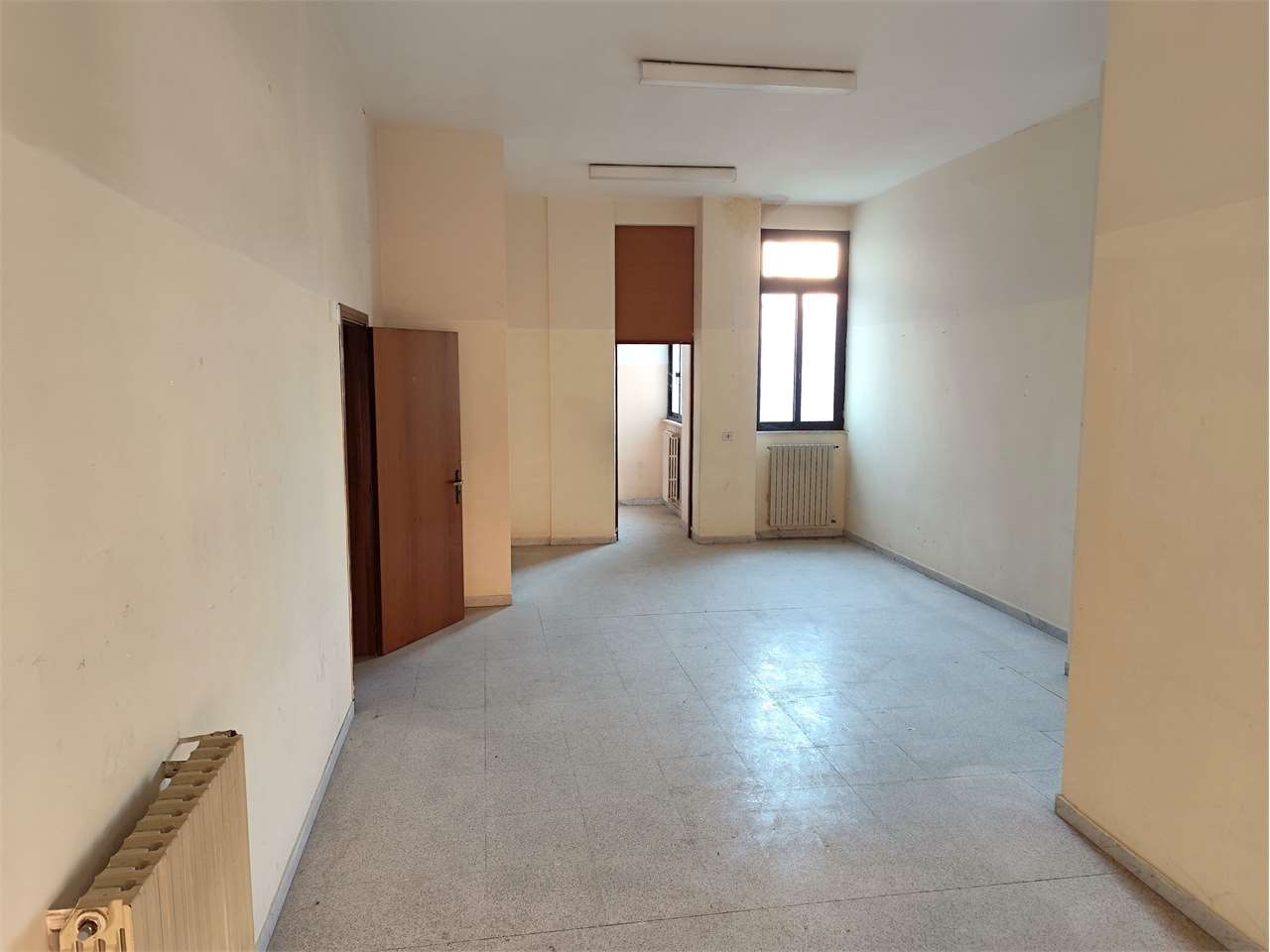 Ufficio in vendita a Acquaviva Delle Fonti (BA)