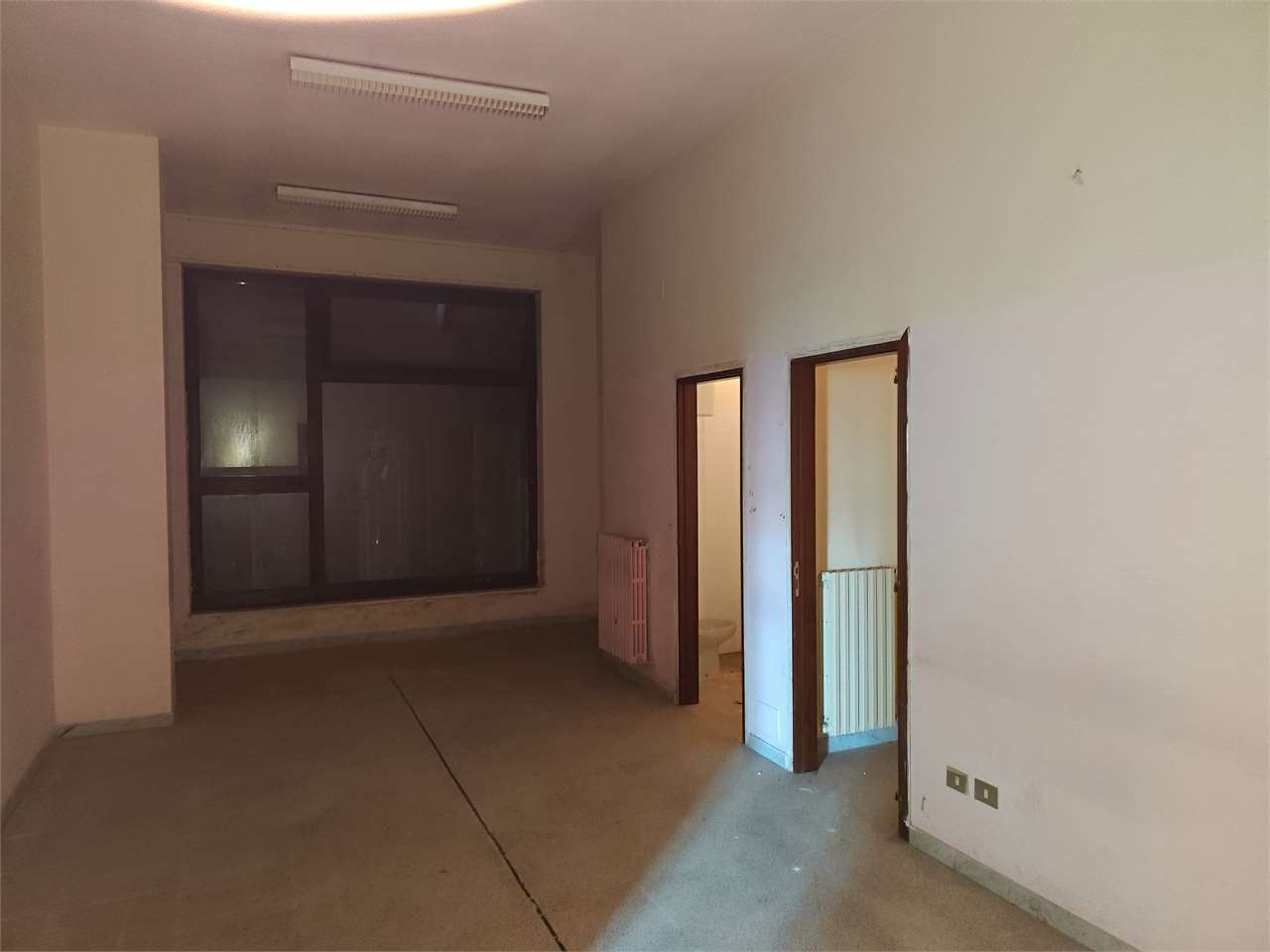 Ufficio in vendita a Acquaviva Delle Fonti (BA)
