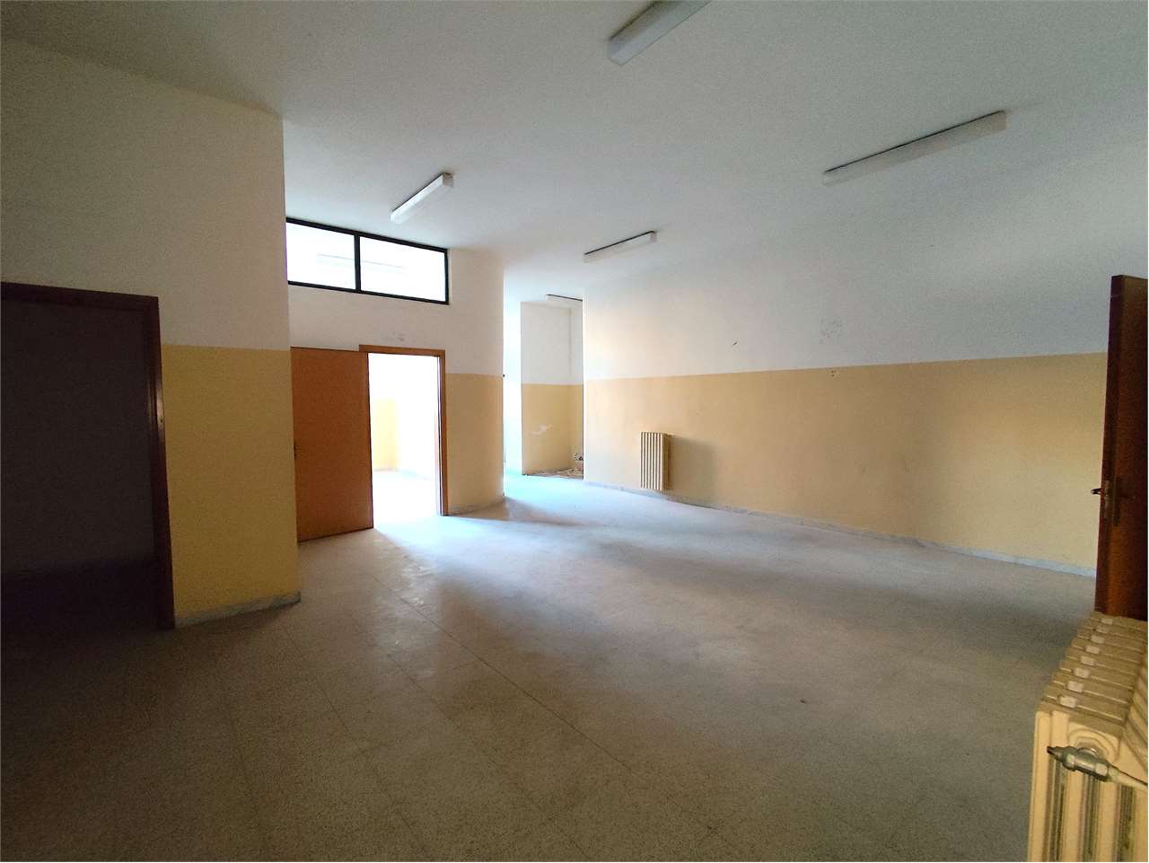 Ufficio in vendita a Acquaviva Delle Fonti (BA)