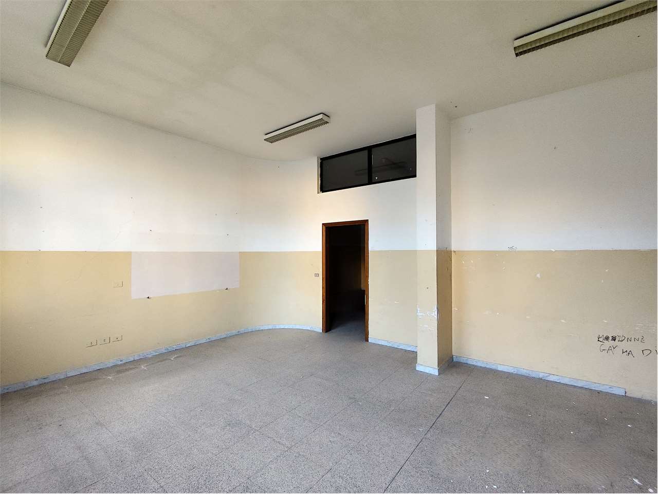 Ufficio in vendita a Acquaviva Delle Fonti (BA)