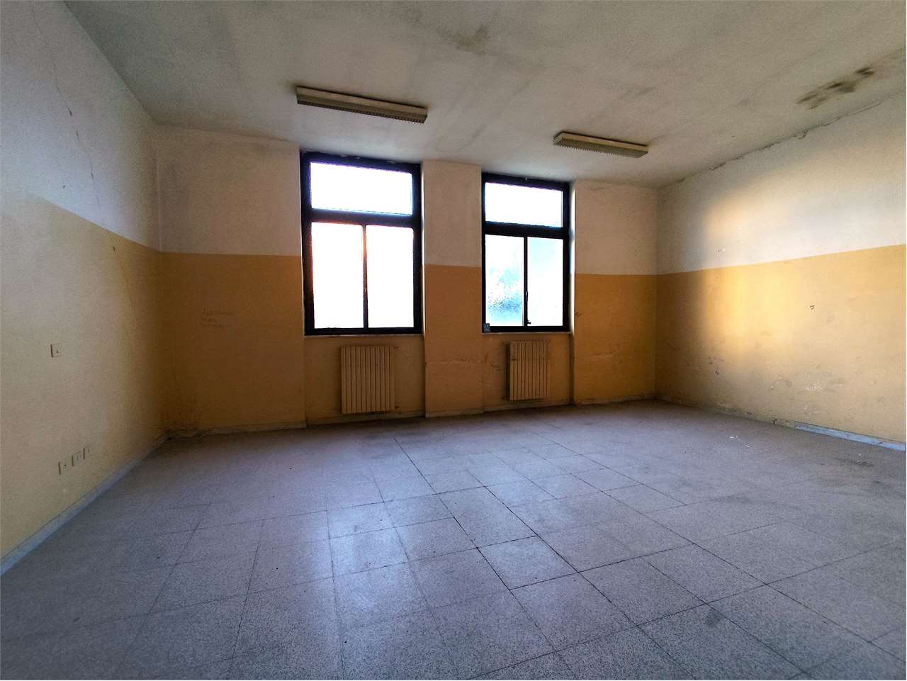 Ufficio in vendita a Acquaviva Delle Fonti (BA)