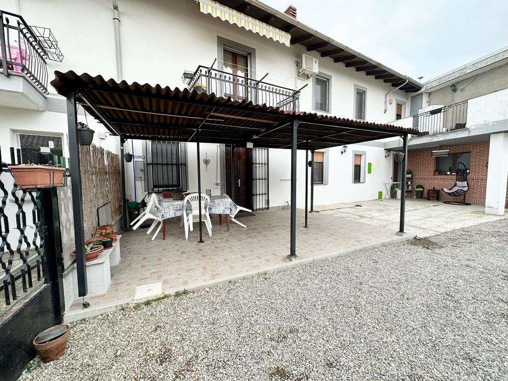 Vendita Porzione di casa Casa/Villa Granozzo con Monticello Via Pasqualina 37 473162