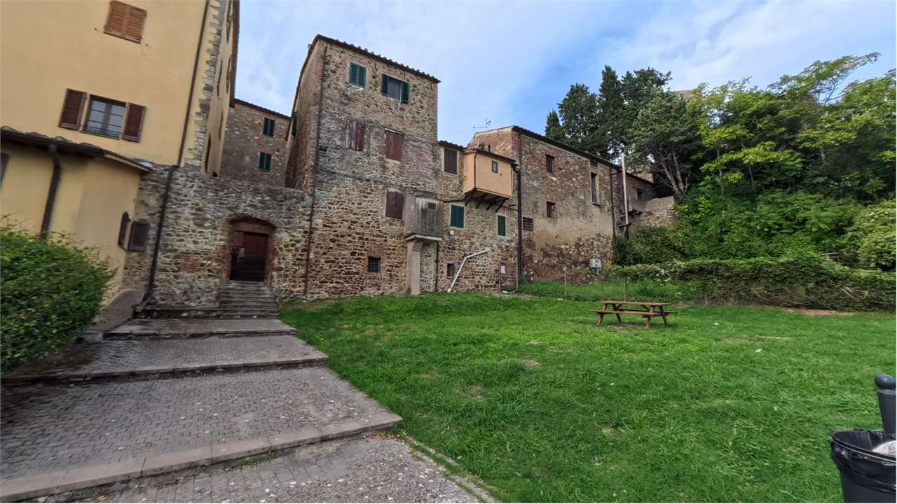 OTTIMO APPARTAMENTO-TRILOCALE-CAMPAGNATICO