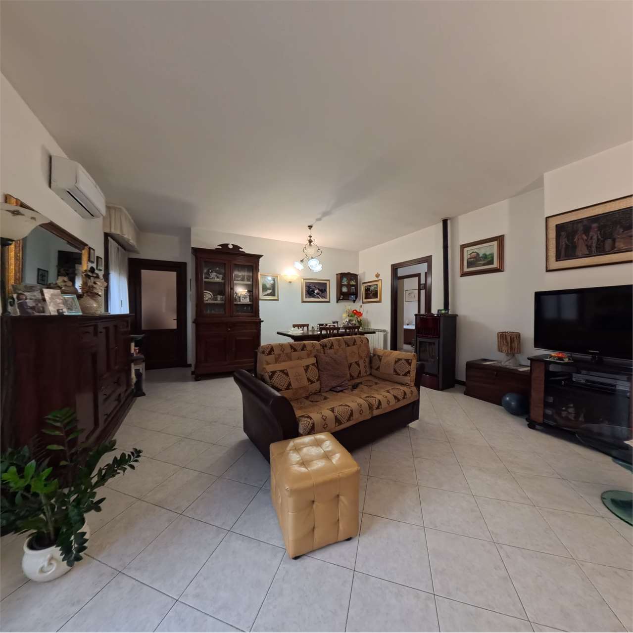 APPARTAMENTO CON GARAGE