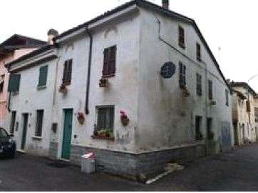 Casa indipendente in vendita a Borgonovo Val Tidone (PC)