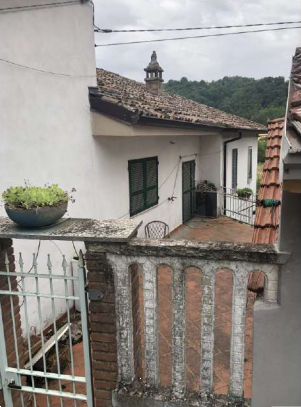 Casa indipendente in vendita a Lugagnano Val D'arda (PC)