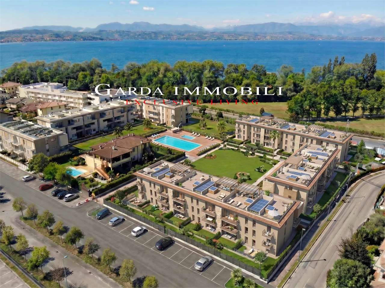 Driekamerappartement met Terras en Zwembad - Residence Katya 2 Desenzano