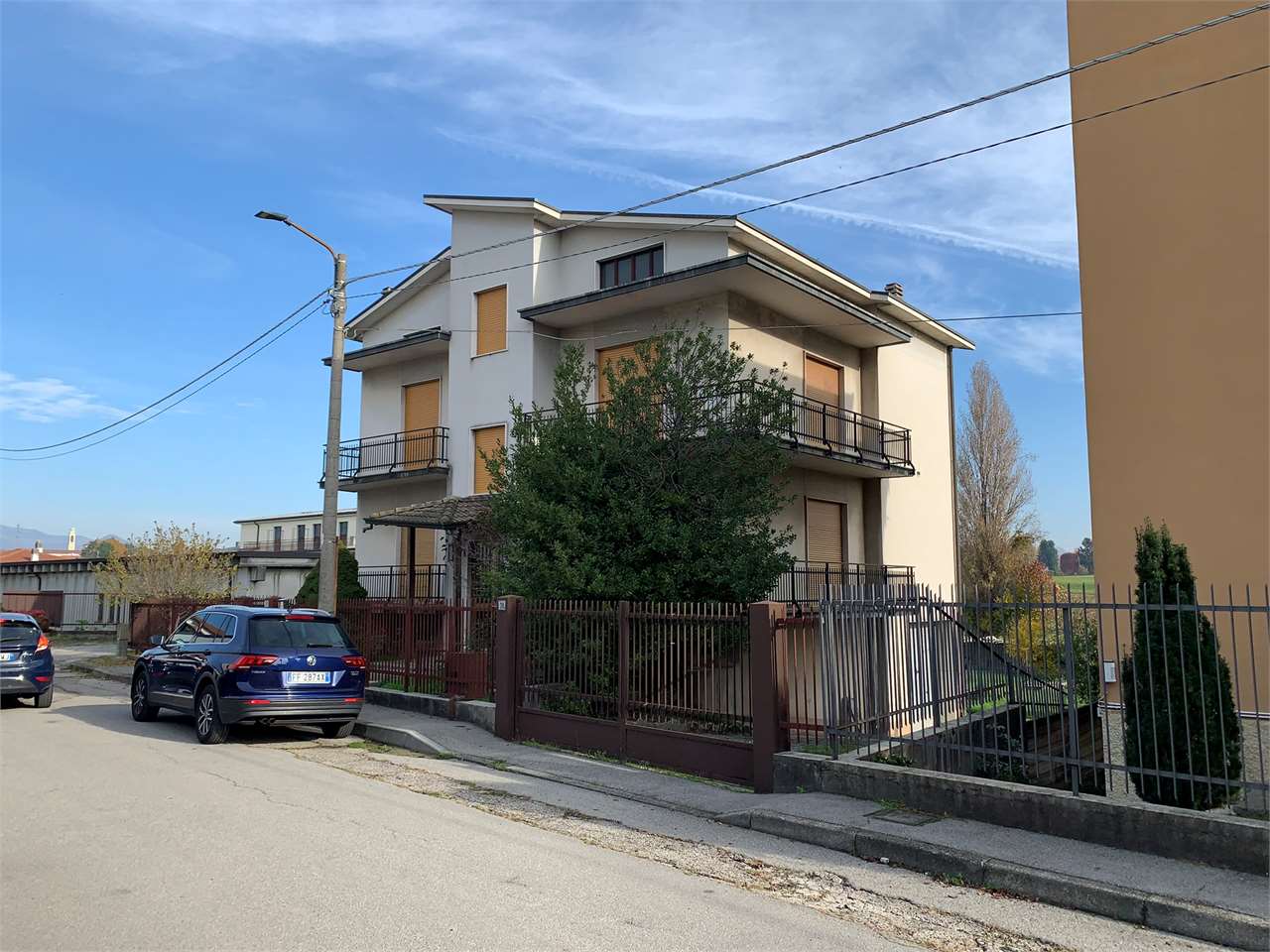 Villa unifamiliare in vendita in Via Battaglione Edolo 38, Giussano
