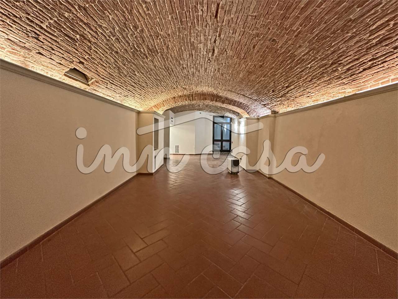 Faenza Affitto Negozio