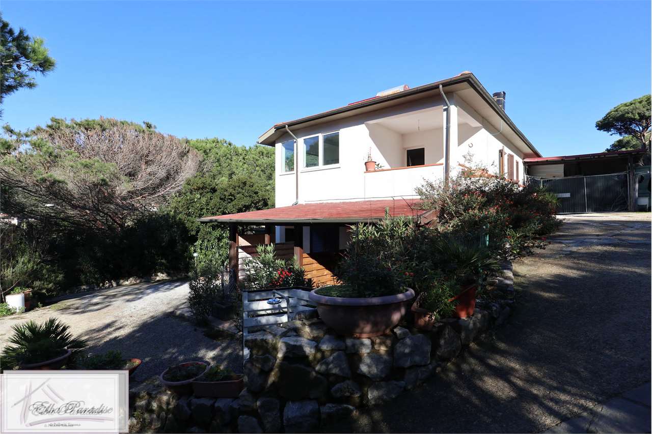 Villa in vendita a Campo Nell'elba (LI)
