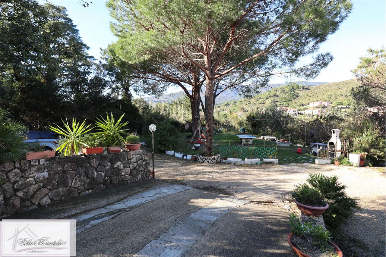 Villa in vendita a Campo Nell'elba (LI)