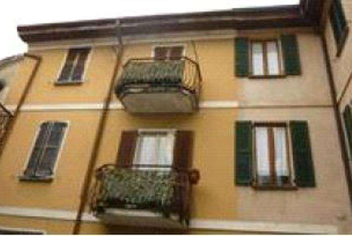 appartamento in Via Vittorio Emanuele II a Merone