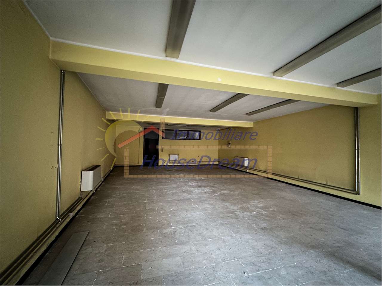 Affitto Negozio Commerciale/Industriale Arona 538931
