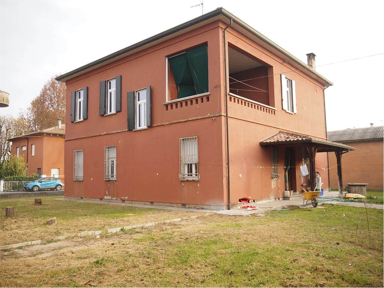 Casa indipendente in vendita a Lugo (RA)