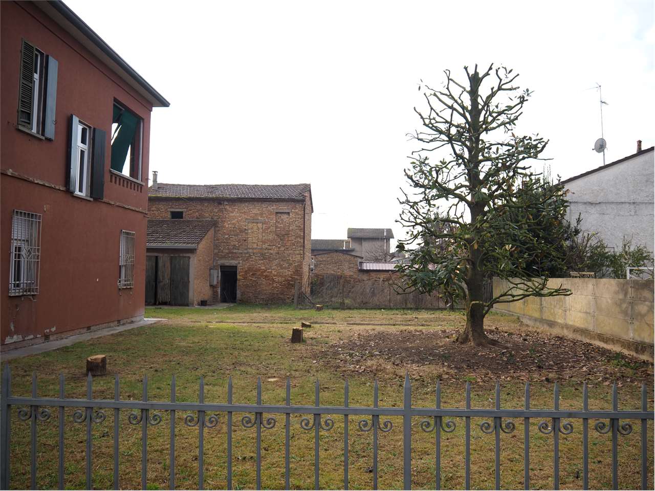 Casa indipendente in vendita a Lugo (RA)
