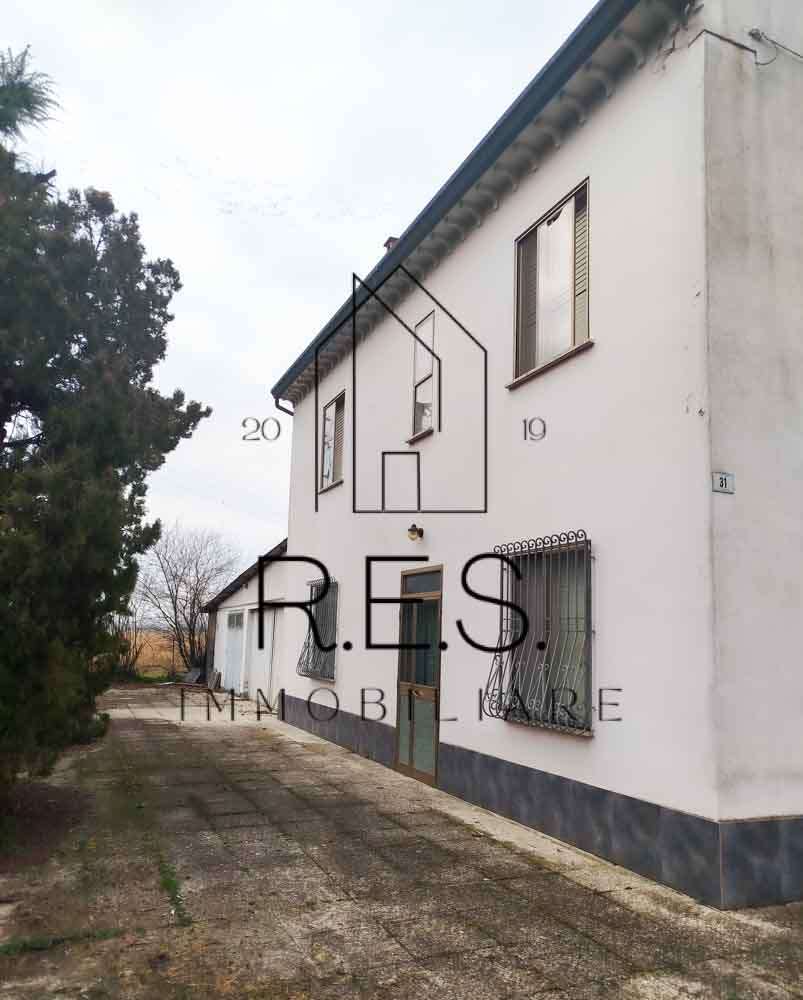 Casa indipendente in vendita a Lugo (RA)