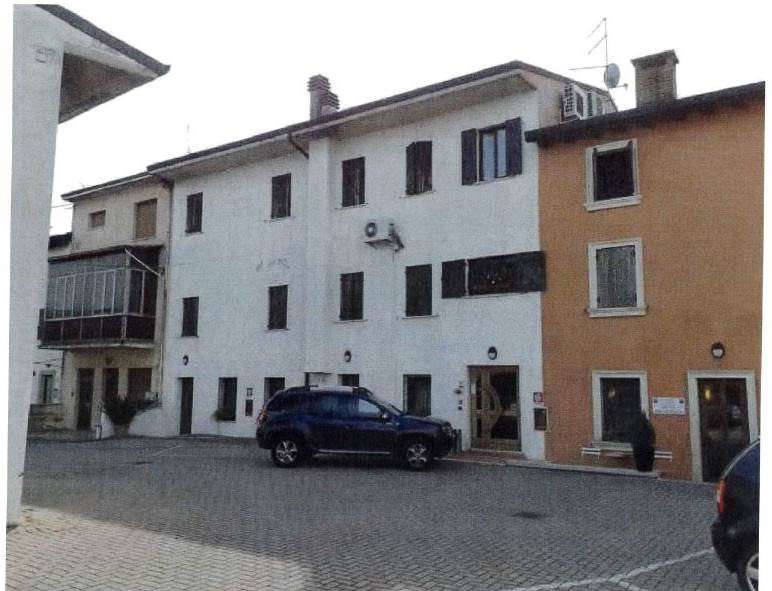 Albergo/Hotel in vendita a Dossobuono, Villafranca Di Verona (VR)