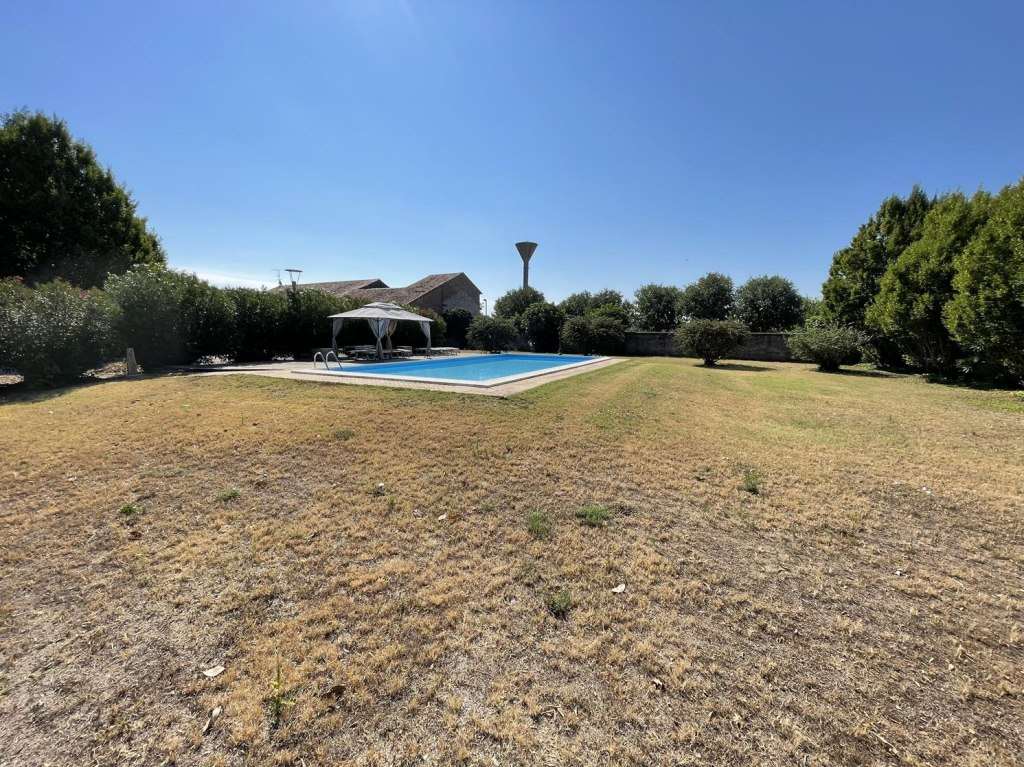 Villa in vendita a Erbè (VR)