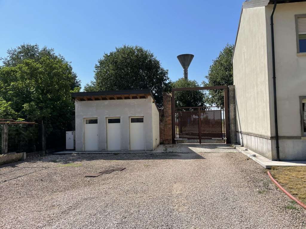 Villa in vendita a Erbè (VR)