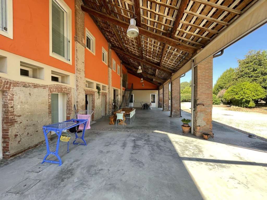 Villa in vendita a Erbè (VR)