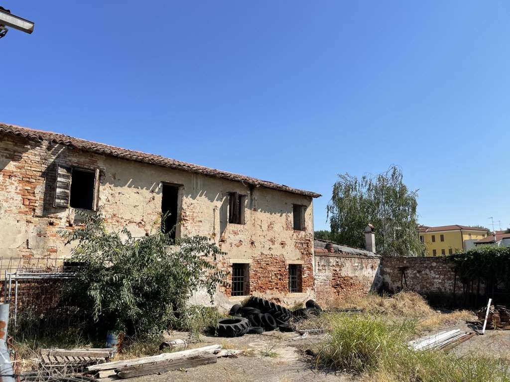 Villa in vendita a Erbè (VR)