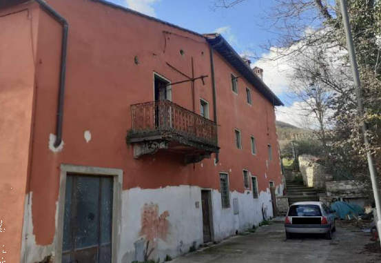 H1162/24 - Complesso immobiliare a Scarperia e San Piero (FI)