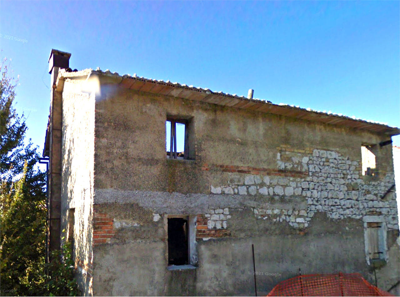 G313/24 - Rustico a Sarmede (TV)