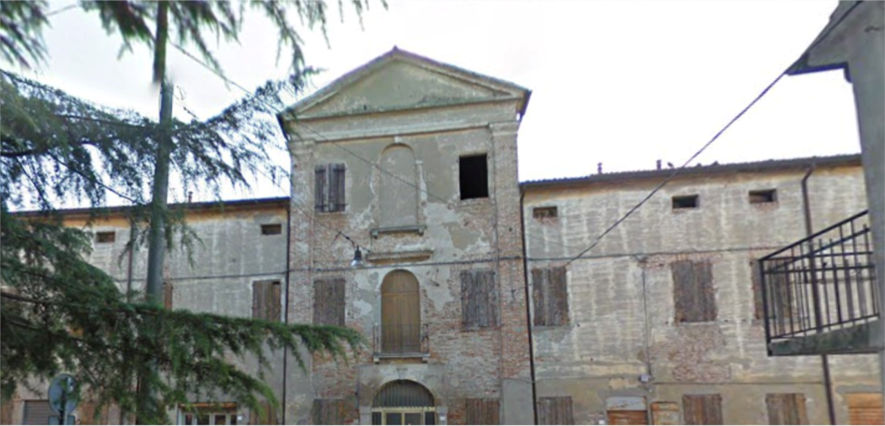 P386/24 - Palazzo a Gavello (RO)