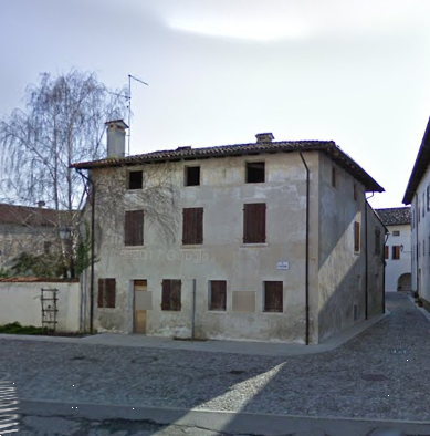 T651/24 - Edificio di tre piani a Valvasone Arzene (PN)