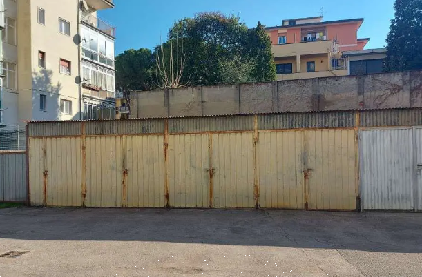 A2211/24 - Garage a Firenze (FI)