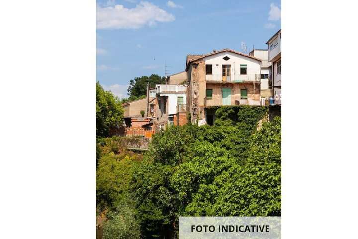 G30/25 - Compendio immobiliare a Molinella (BO)