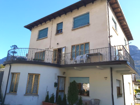 G248/25 - Complesso immobiliare a Longarone (BL) 