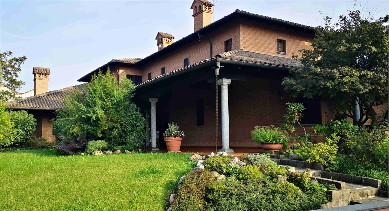 X364/25 - Villa Bifamiliare  a Muggiò (MB)